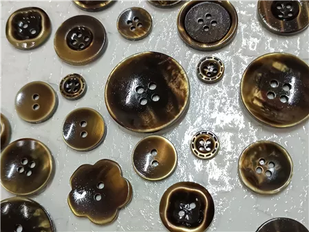 Polyester Button Production